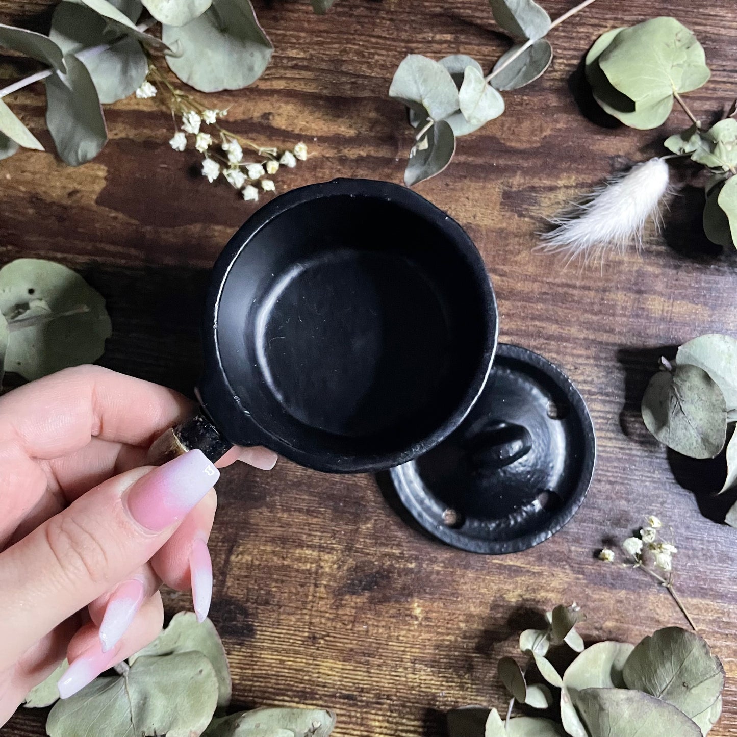 Mini Cast Iron Cauldron - Wooden Handle