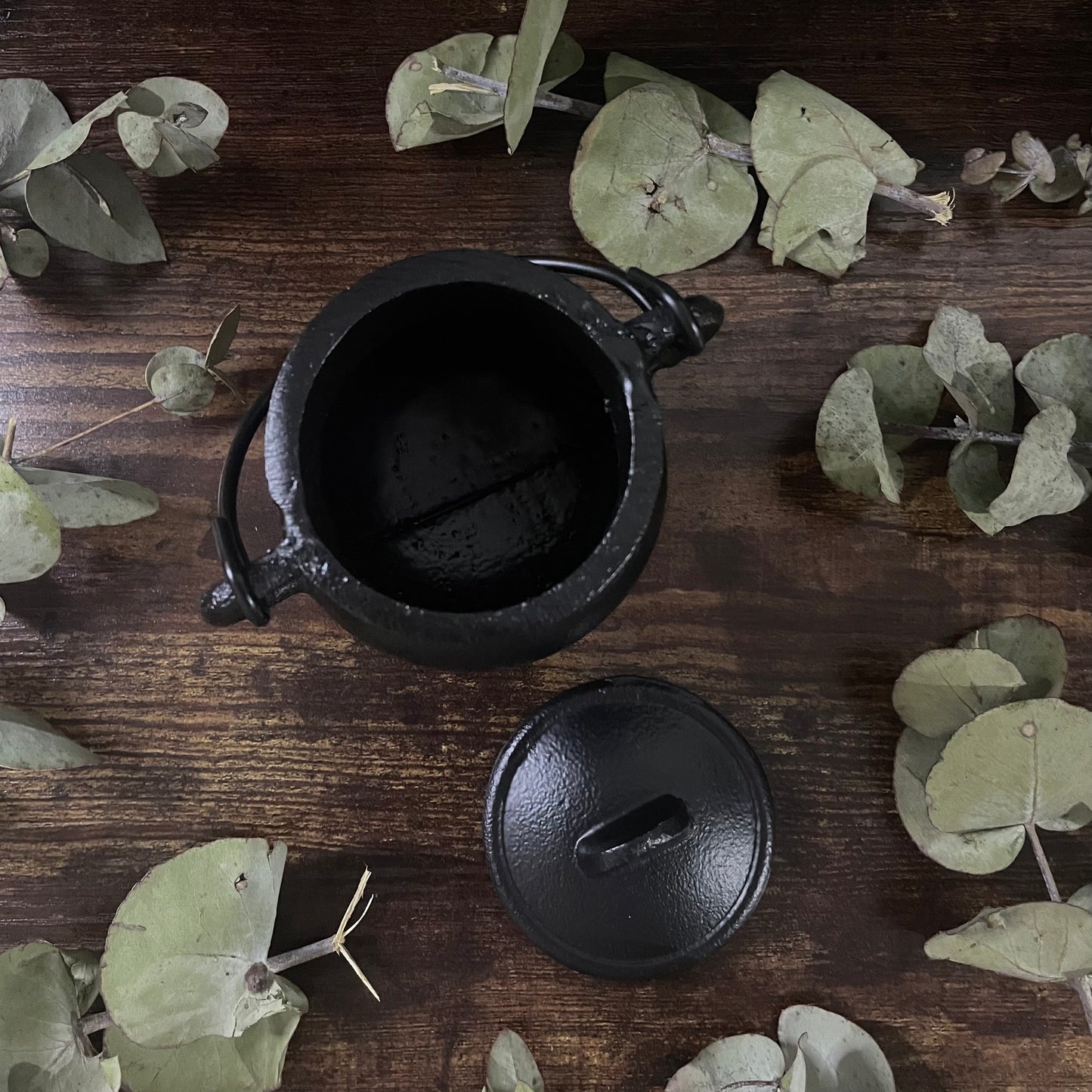 Cast Iron Cauldron - Small Deep Dish